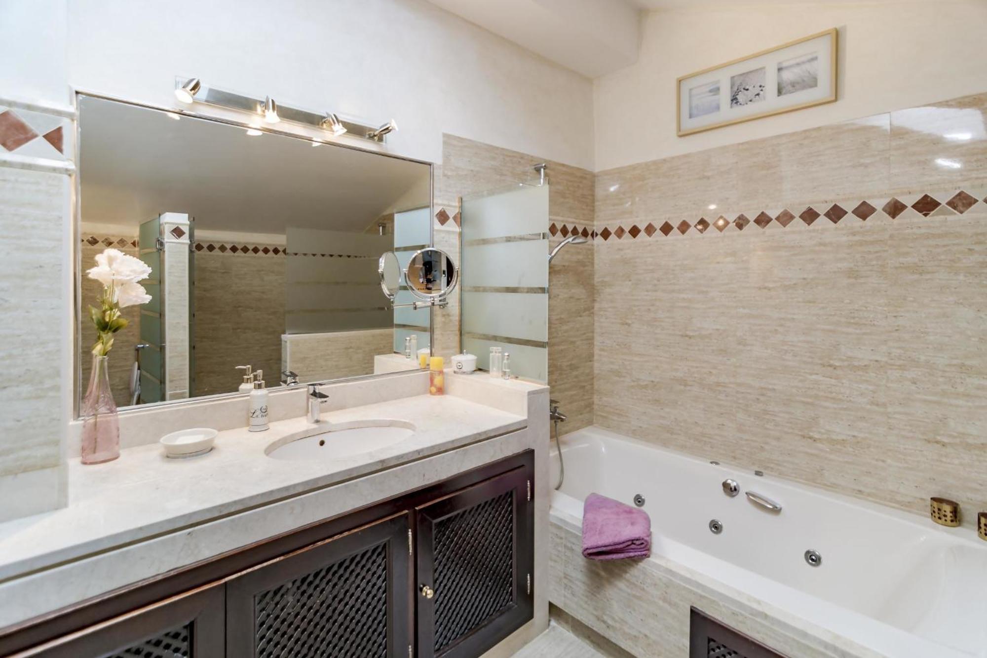 Selecta Penthouse Jazmin Apartment Ojen Ngoại thất bức ảnh
