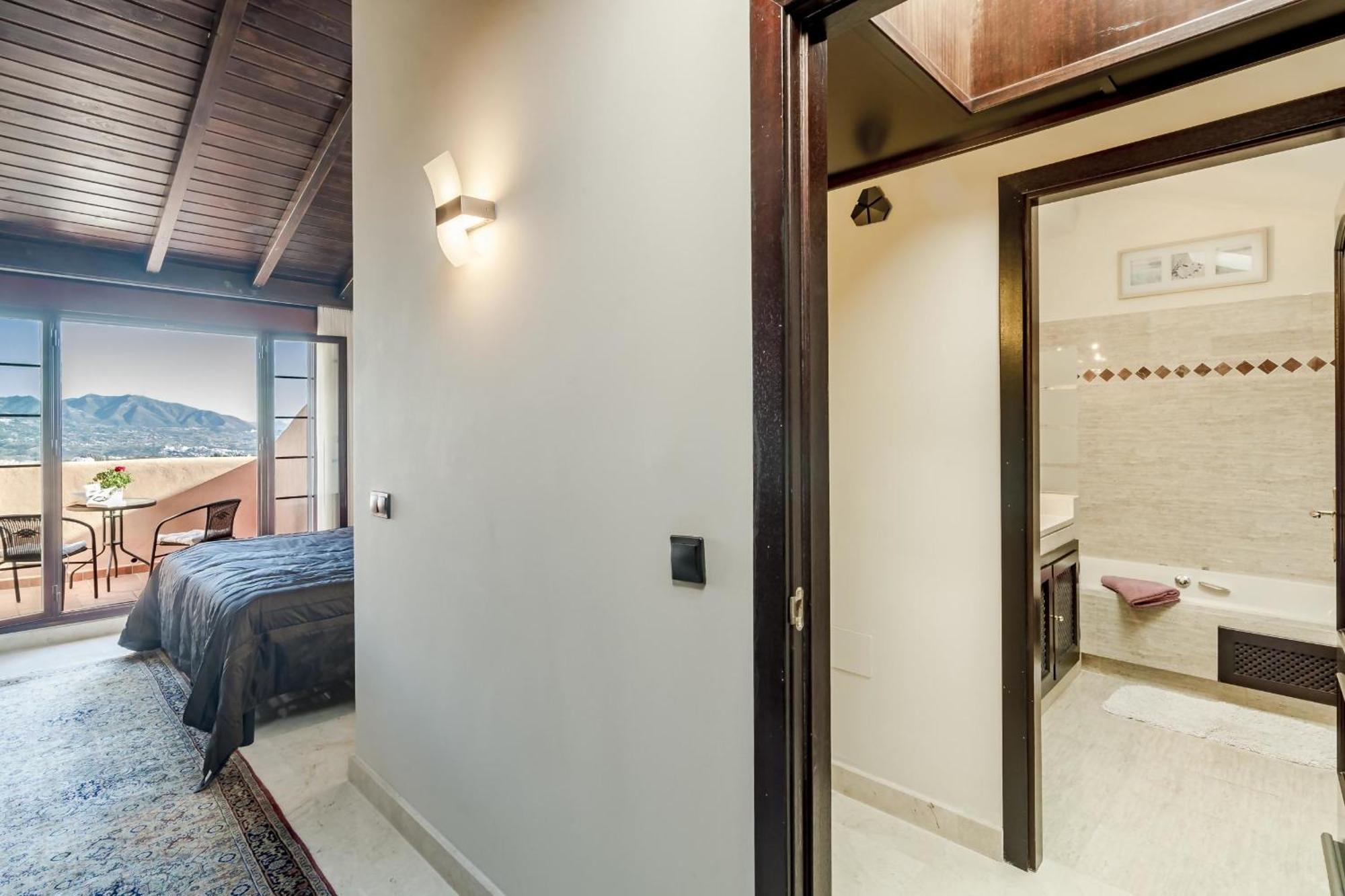 Selecta Penthouse Jazmin Apartment Ojen Ngoại thất bức ảnh