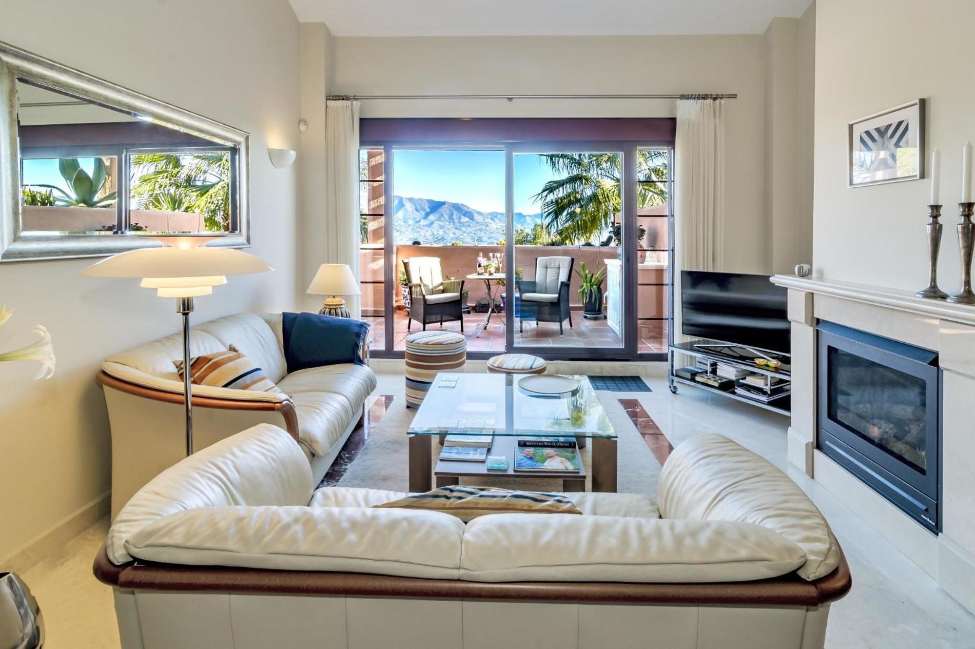Selecta Penthouse Jazmin Apartment Ojen Ngoại thất bức ảnh